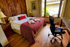 Master Suite at Pensativo House Hotel