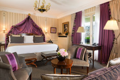 JUNIOR SUITE "AVENUE" at Hotel Napoleon