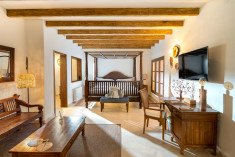 Suite  at LJs Ratxó Eco Luxury Retreat