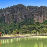 Objek Wisata Telaga Embung Nglanggeran Gunung Kidul