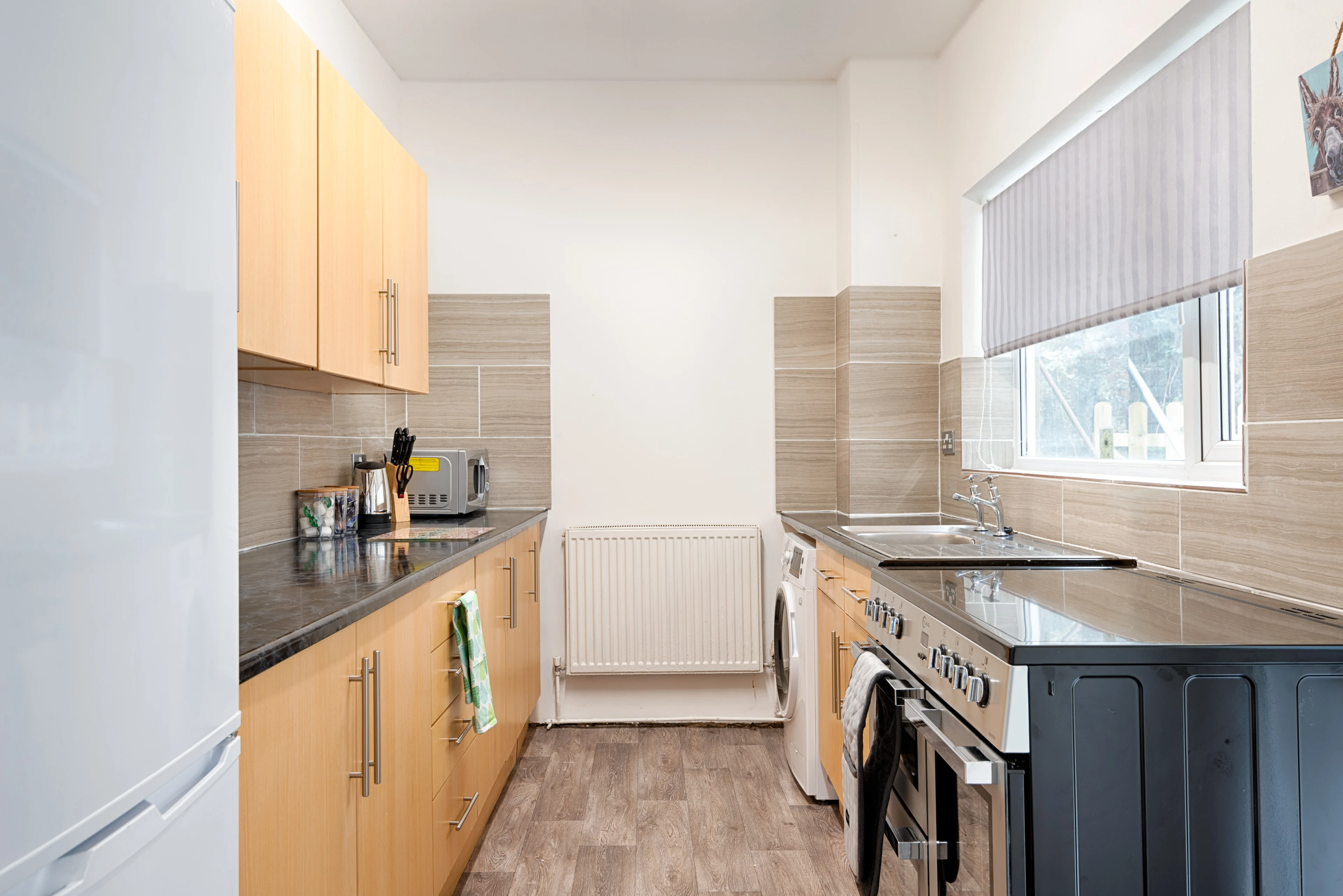 Fantastic Location in the Heart of Swansea - Image 15