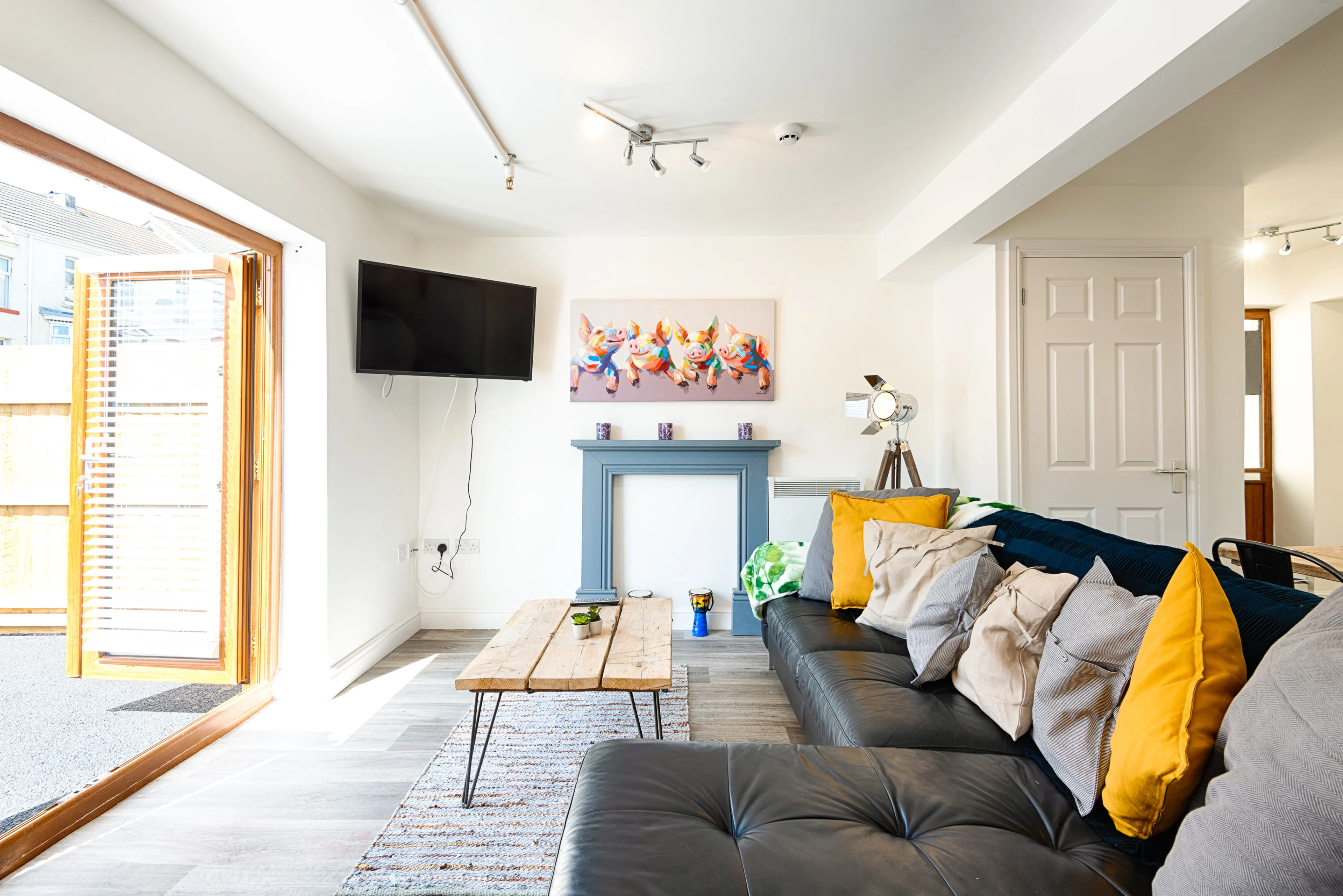 The Nook, Close to Swansea City Centre - Image 23