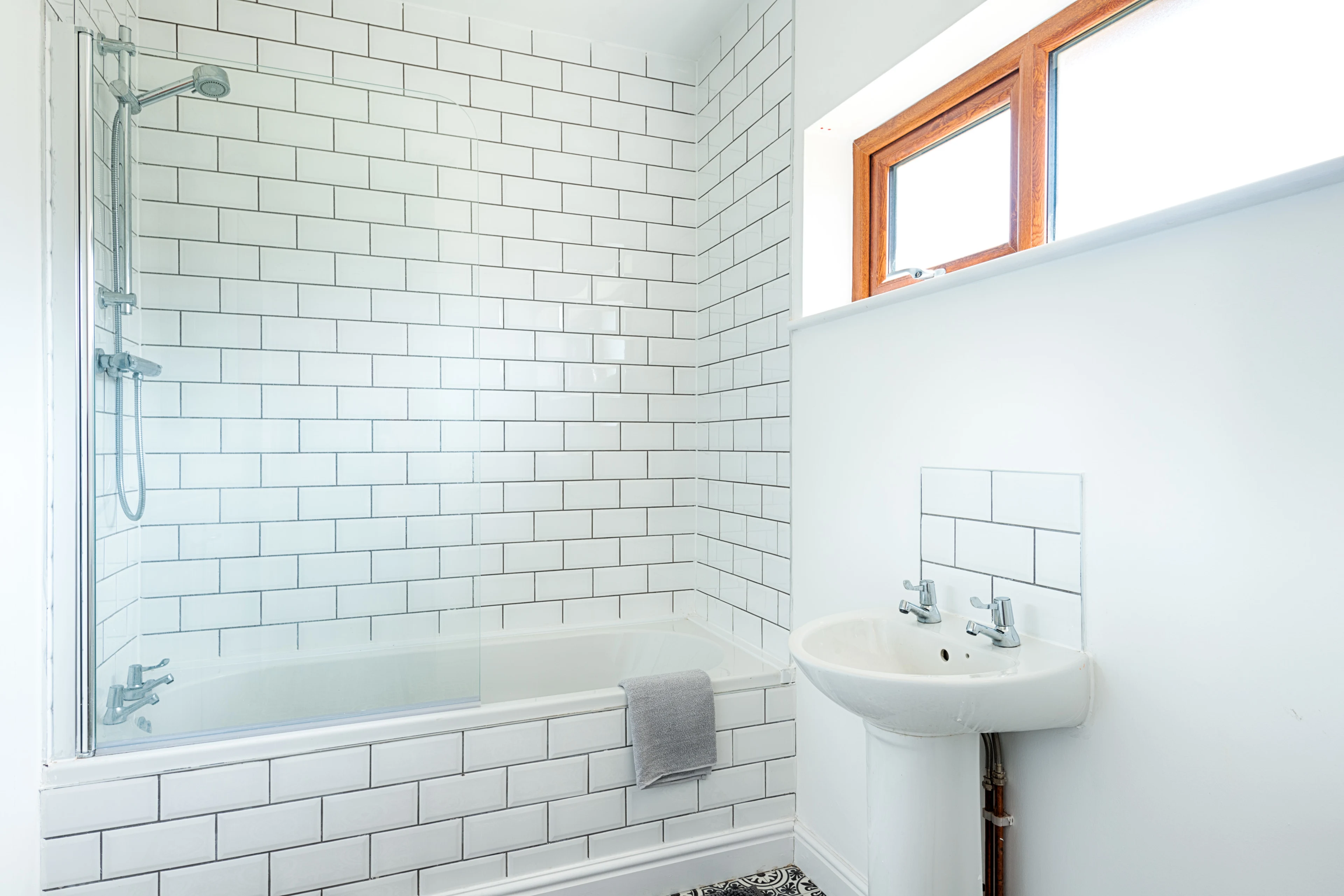 The Nook, Close to Swansea City Centre - Image 35