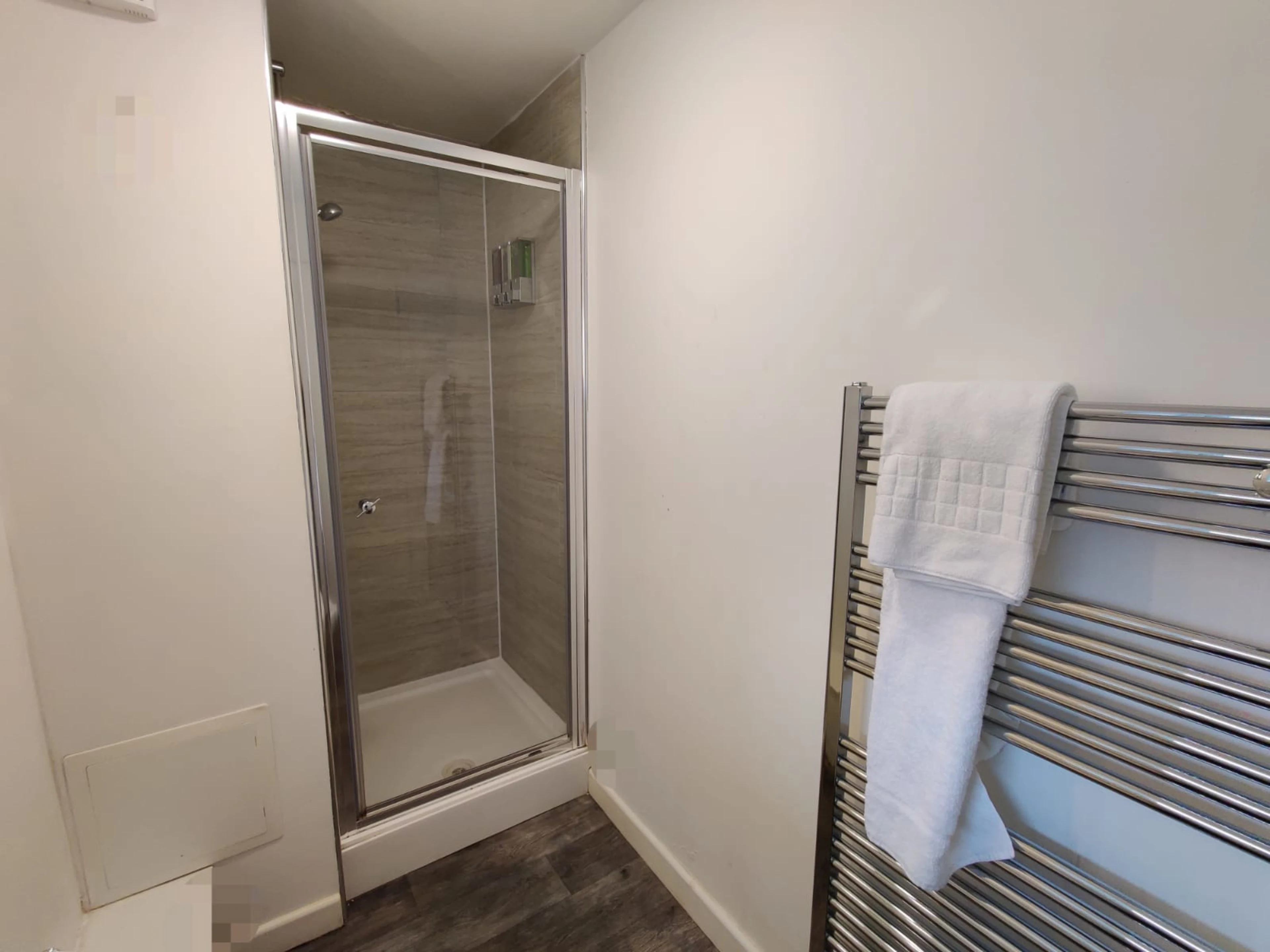 Perfect Location with parking -Jersey Lodge - Image 1