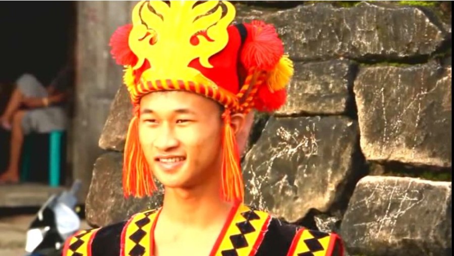 Nias man with traditional clothes