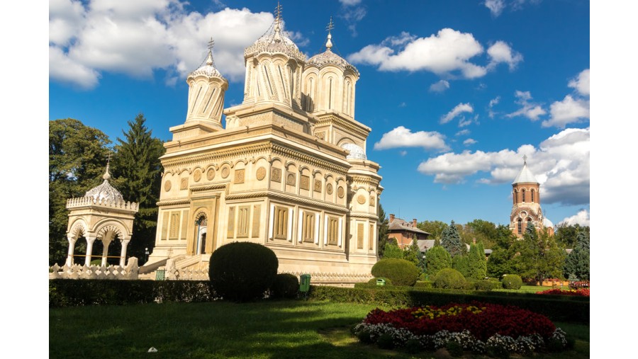 Explore Curtea de Arges Monastery