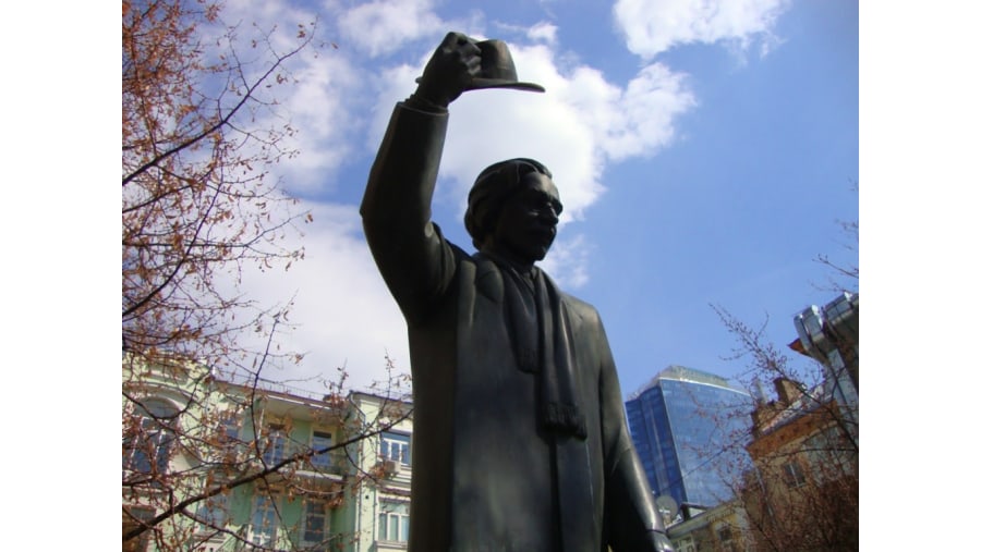 Sholem Aleichem Monument