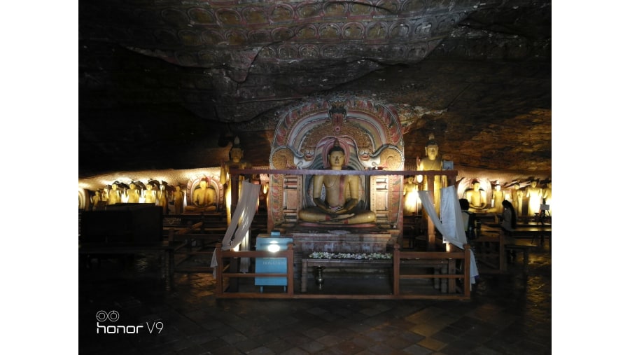 Dambulla Cave Temple