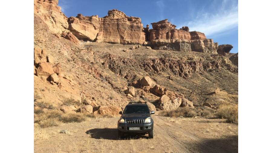 Riding across the canyon