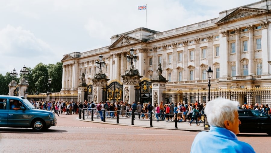 Visit the Buckingham Palace