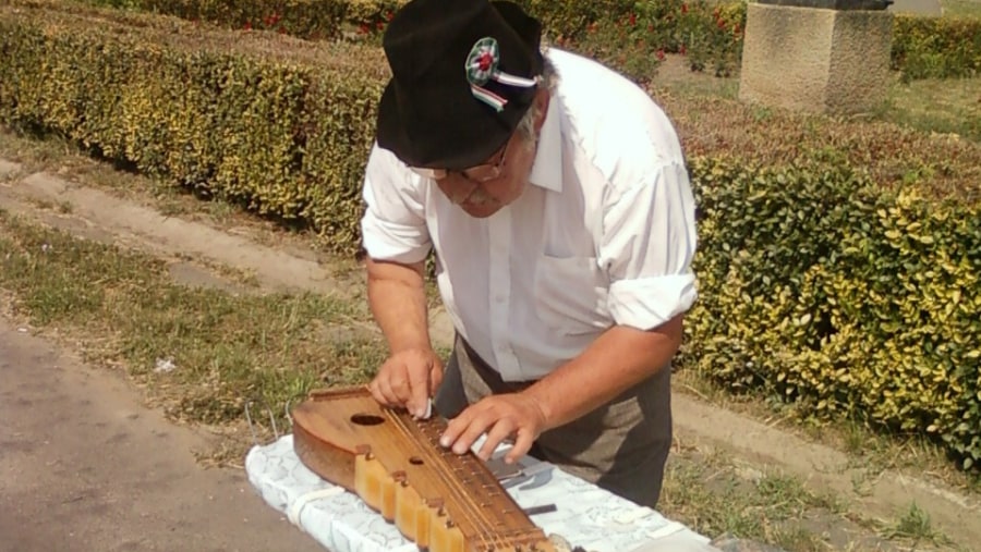 The zither music is the part of the Hungarian Volk music, even today.