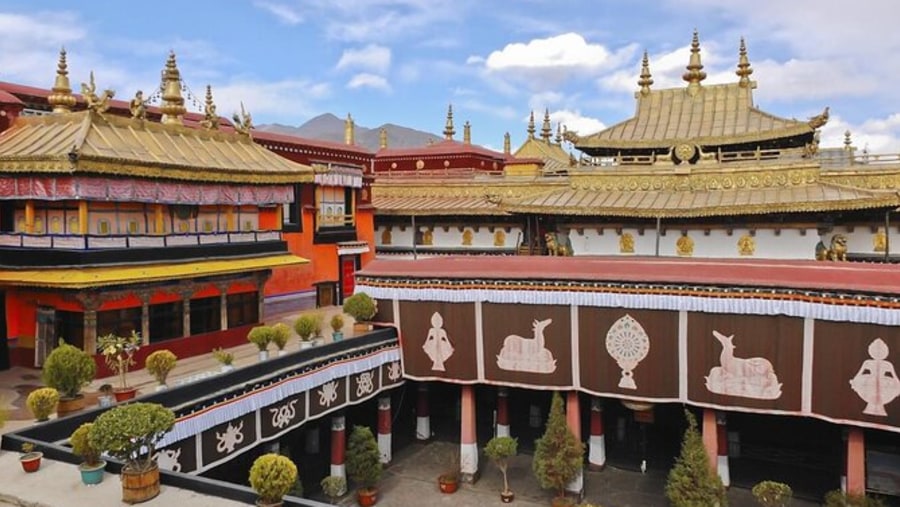 See the Marvellous Jokhang Temple