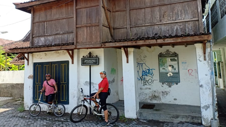 Cycling Tour In Mataram City, Indonesia