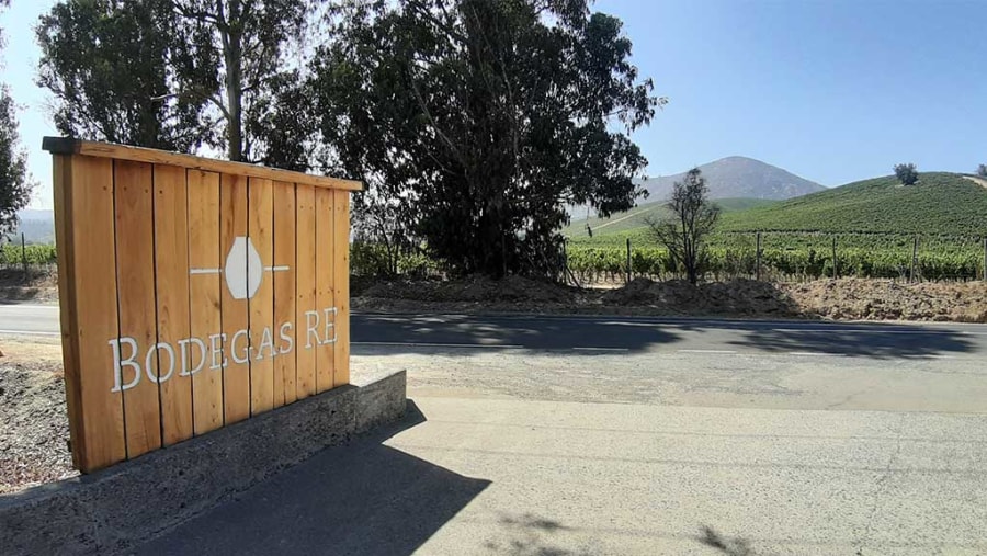 Bodegas RE Entrance