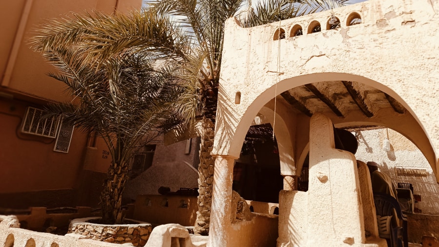 Ghardaia's water-spouting technique: Traditional water management system in arid regions