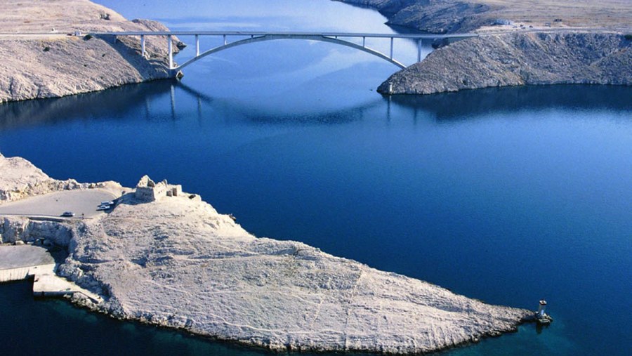 Bridge connecting mainland and Pag Island