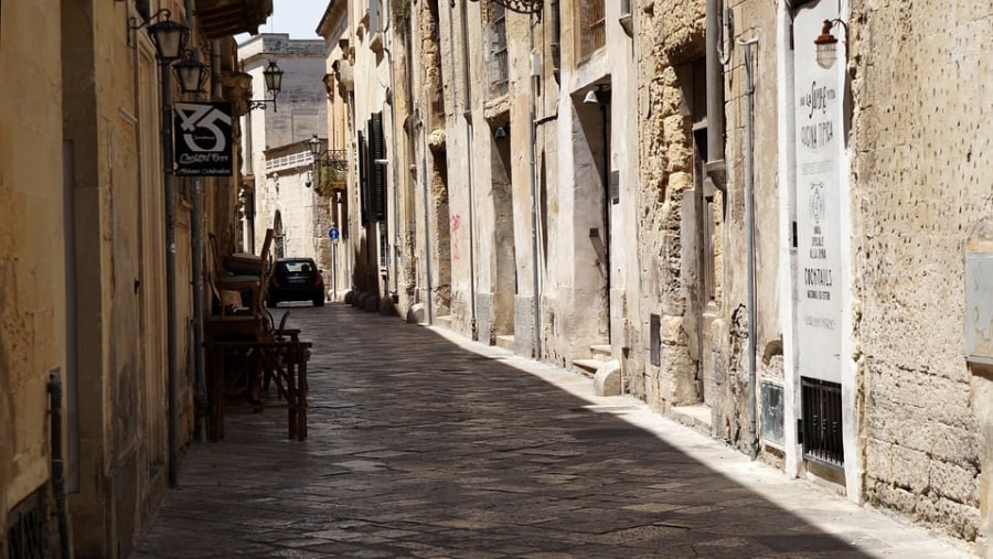 Enjoy sightseeing in Lecce