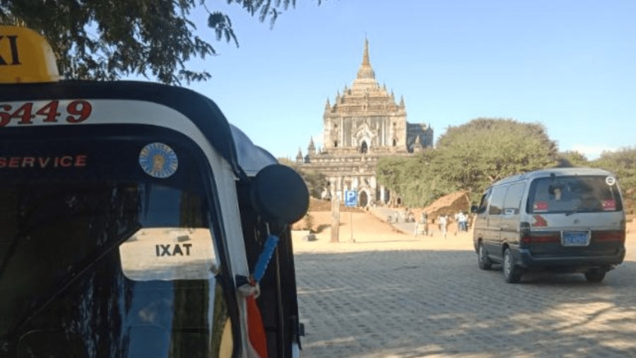 Explore the temples in Bagan