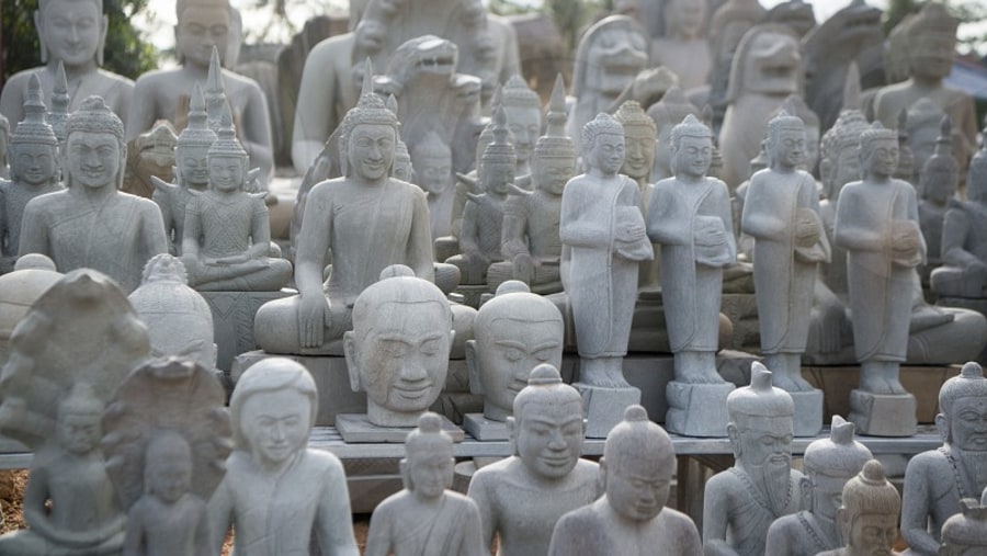 Behold the Outstanding Sculptures at Samnak Village