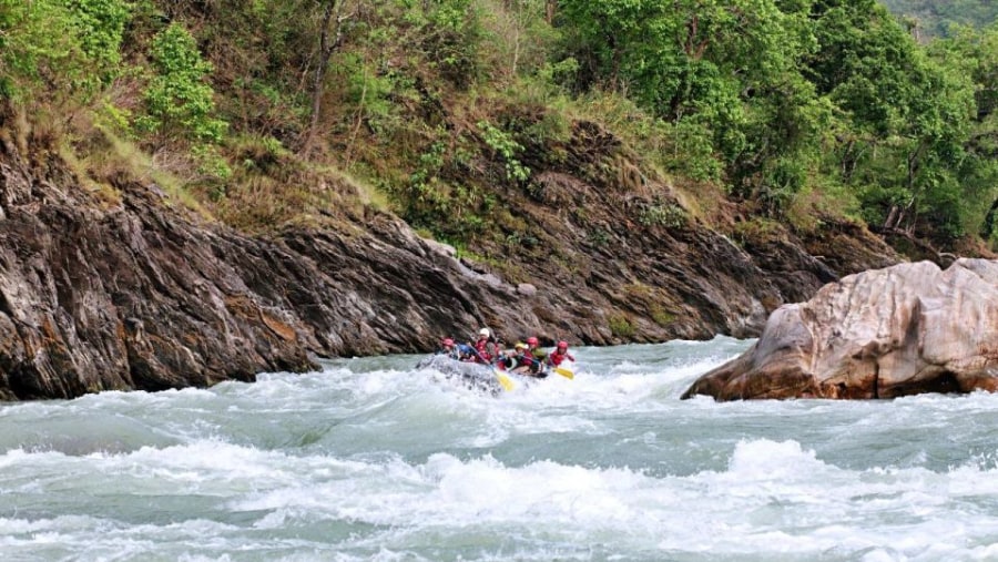 Travellers in Trishuli