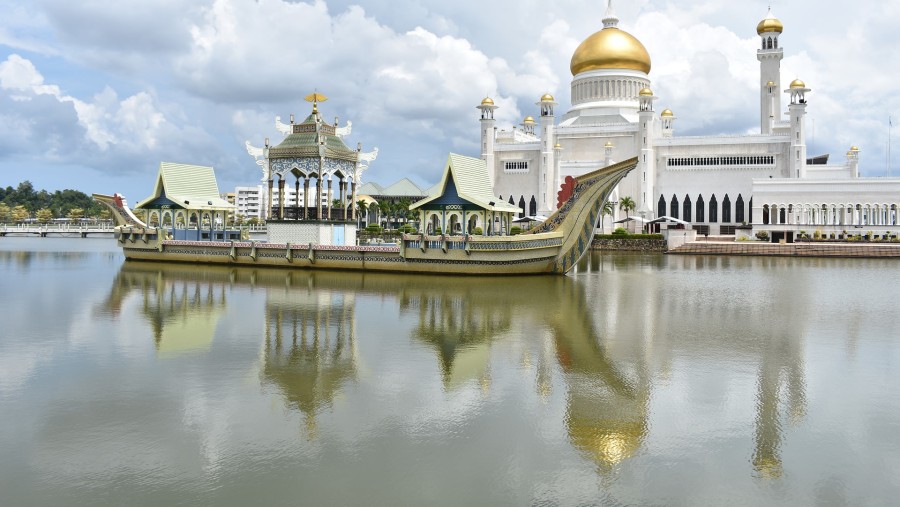 Omar Ali Saifuddien Mosque