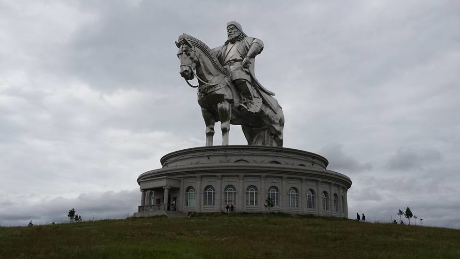 Chinggis Khaan Statue