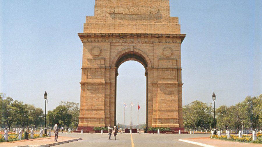 Visit India Gate, New Delhi