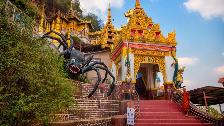 Visit Shwe Umin natural limestone cave pagoda