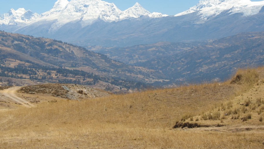 Admire the Cordillera Blanca mountain