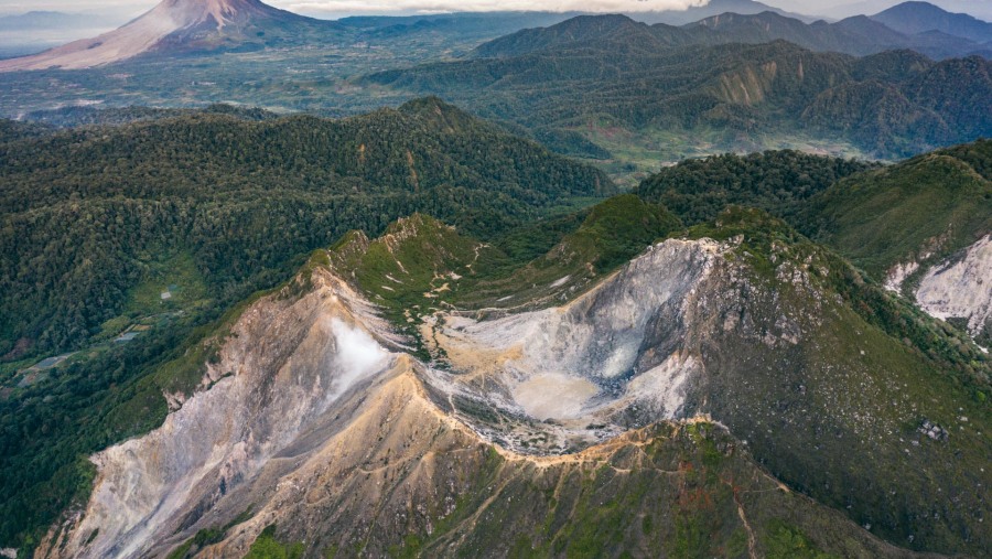 Hike to Sebayak Volcano, Indonesia