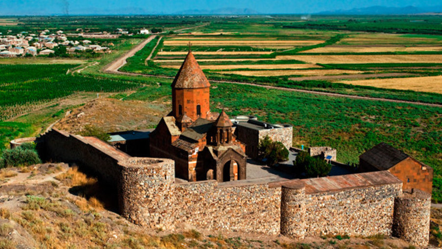 Explore the Vast Khor Virap Monastery