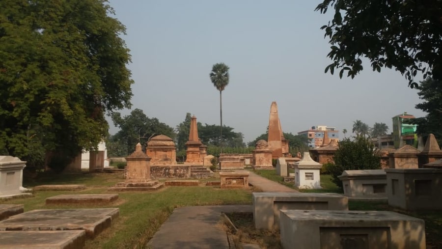 Chinsurah: Revamped Dutch Cemetery