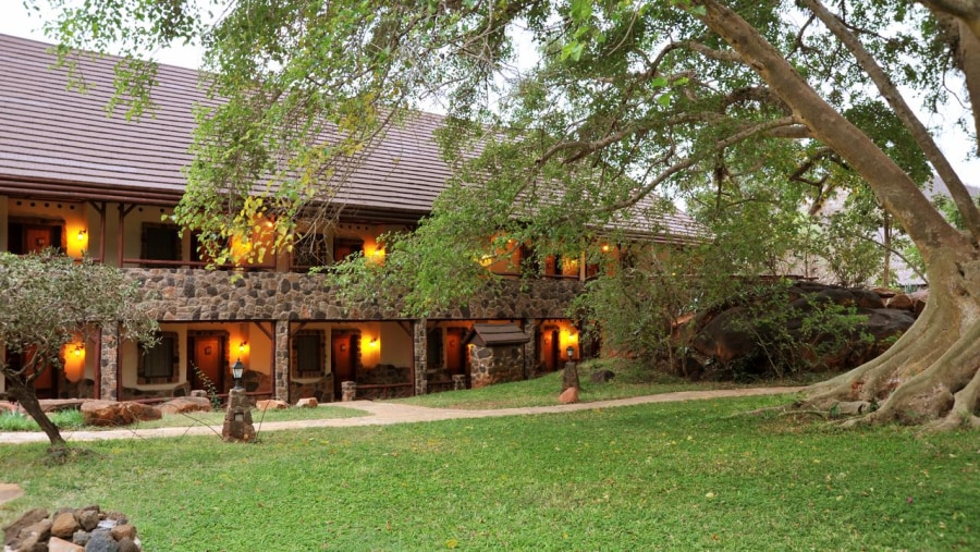 Kinguni Serena Game Lodge, Tsavo west, Kenya Lodge Safaris