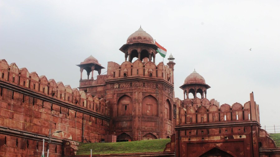 Visit the great Red Fort of Delhi