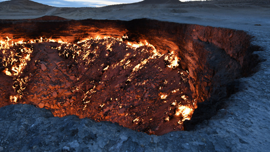 Darvaza gas crater