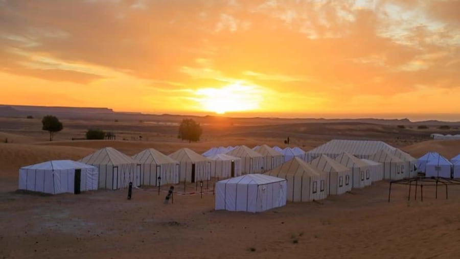 Erg Chebbi- Mesmerizing sunset