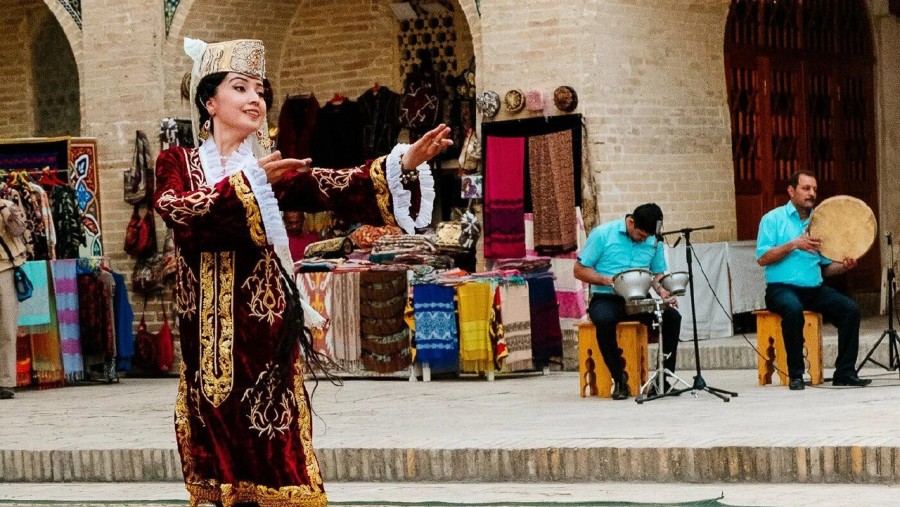 Uzbekistan dance