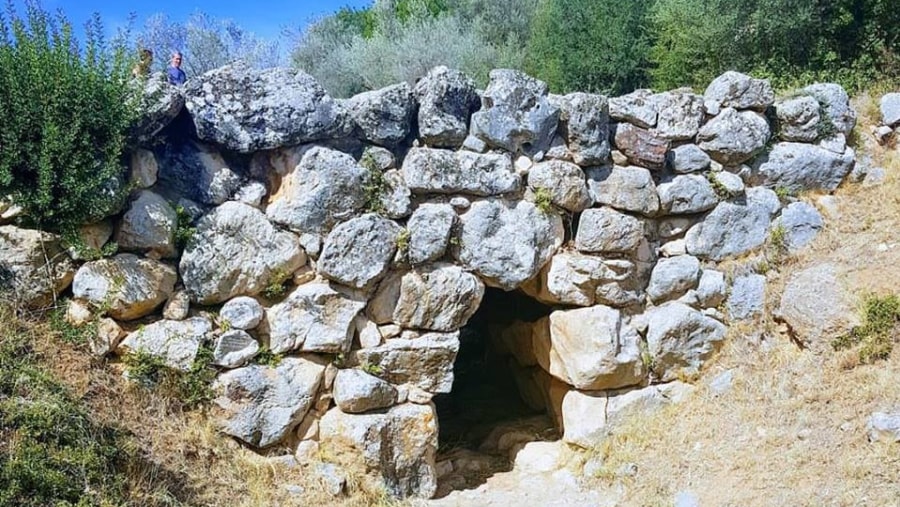 Arkadiko bridge