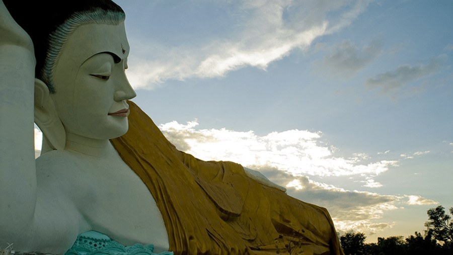 Shwethalyaung Buddha, Bago