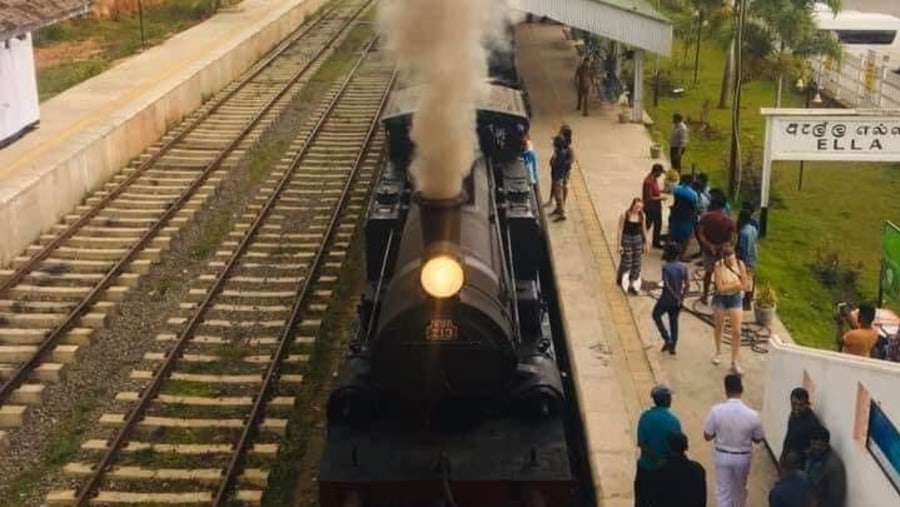 Train to Ella from Nuwara Eliya, Sri Lanka