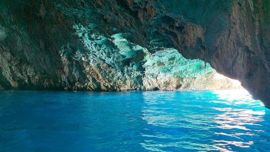 Amazing water color at the Blue Cave