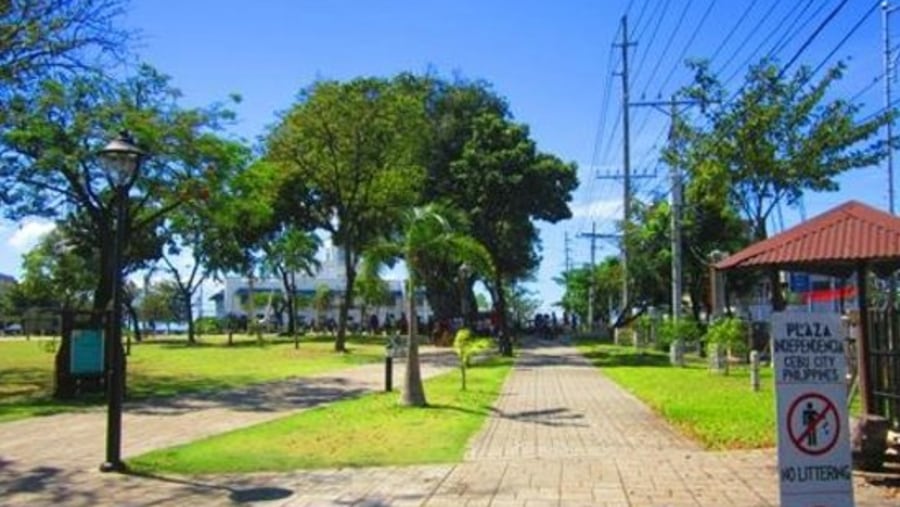 Plaza Independencia, Cebu City, Oslob