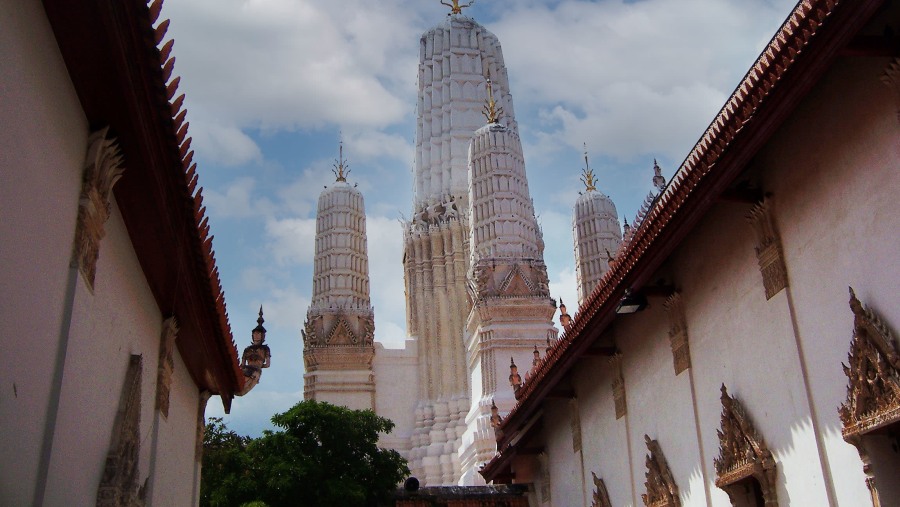 Wat Mahathat Temple