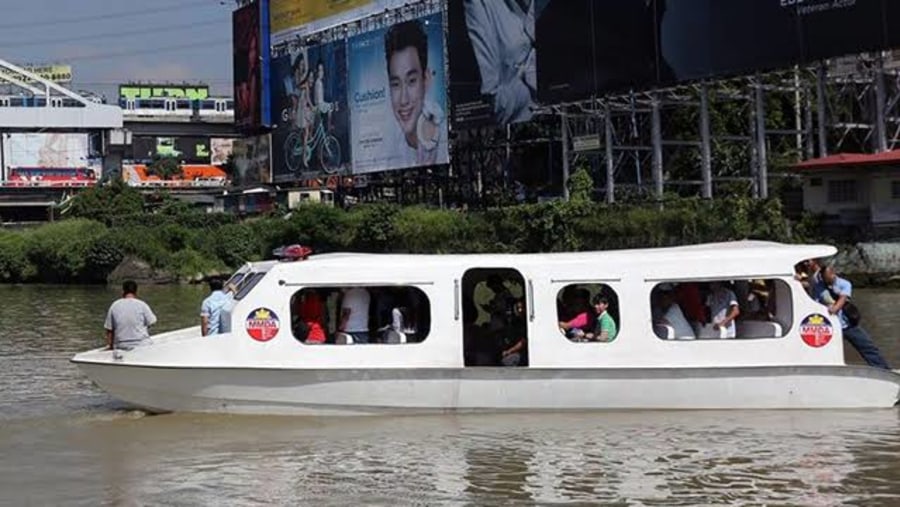 Take a ferry from Guadalupe to Escolta