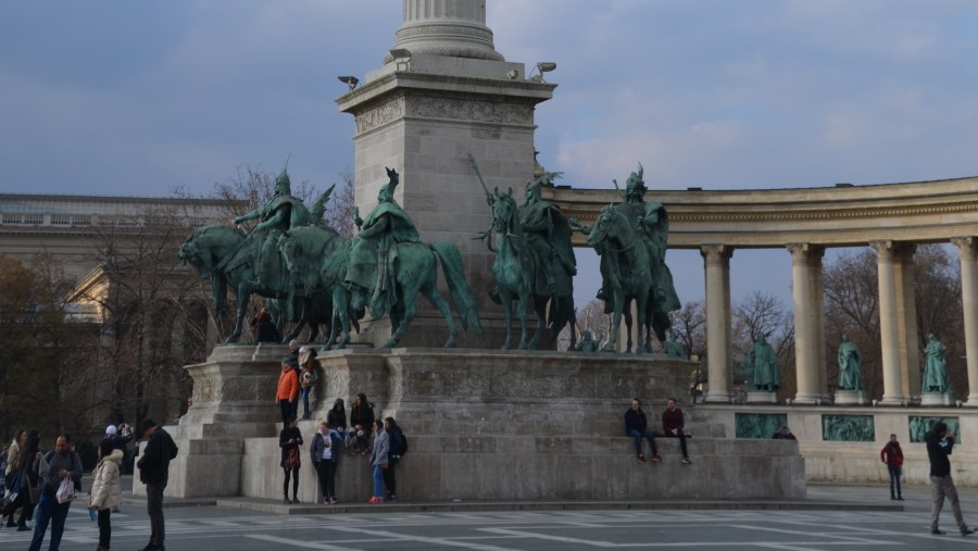 Heroes' Square