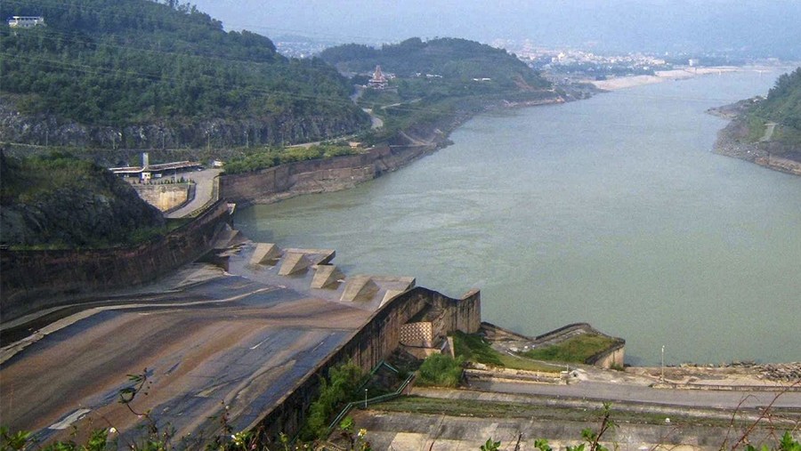 hydroelectric dam at the Song Da Reservoir