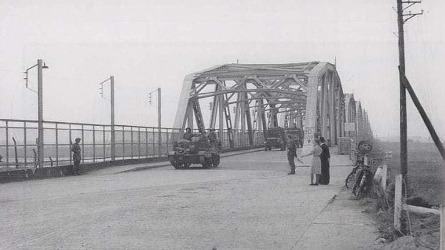 Visit the WW2 Grave Bridge