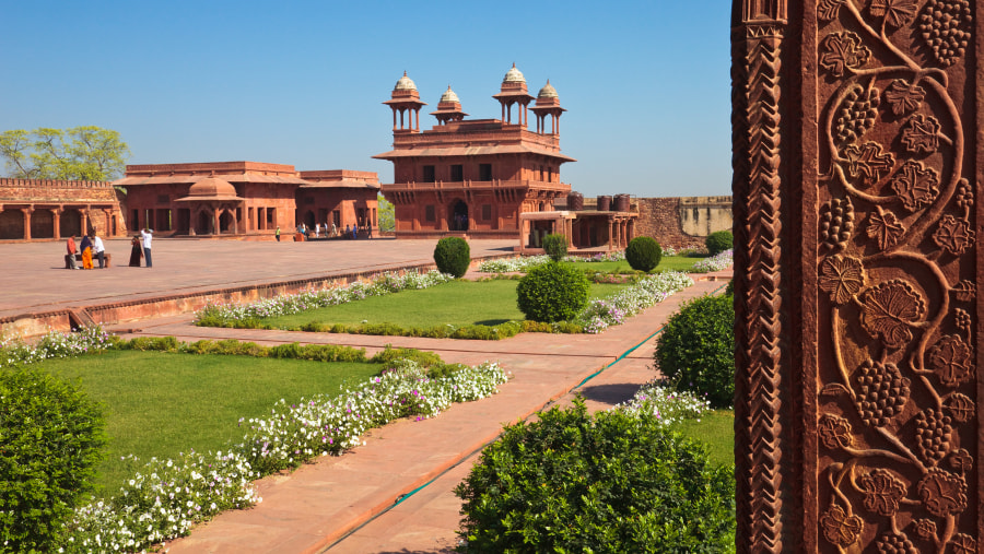 Diwan-i-Khas Hall in Fatehpur Sikri.