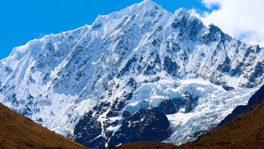 Visit the highest point of Santa Cruz trail, Punta Union Pass