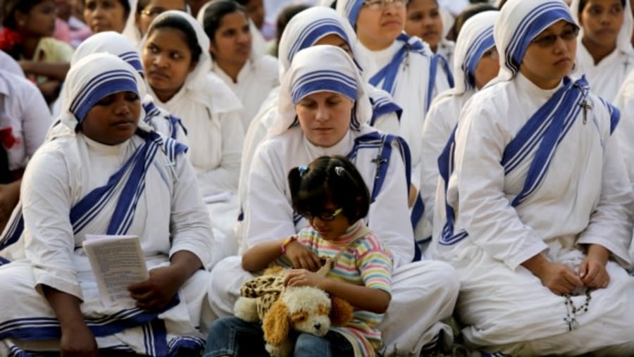 Interact with the Nuns of Missionaries of Charity